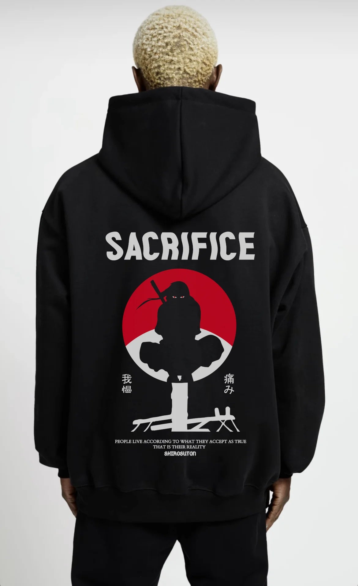 Naruto Itachi Hoodie im Oversized-Stil – Hochwertiges Anime Merchandise für Streetwear Fans und Itachi Liebhaber.