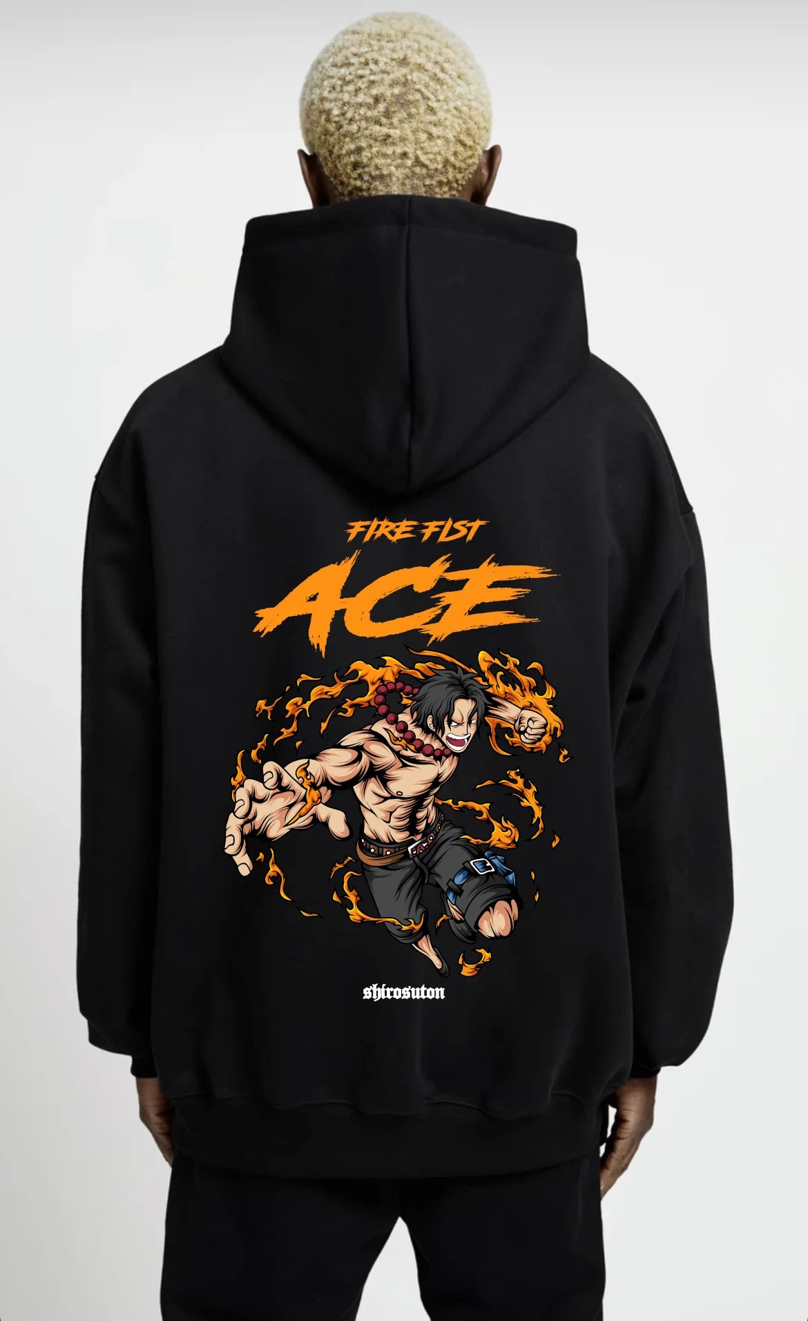 One Piece Ace Fire Fist Hoodie im Oversized-Stil – Hochwertiges Anime Merchandise für Streetwear Fans und One Piece Liebhaber.